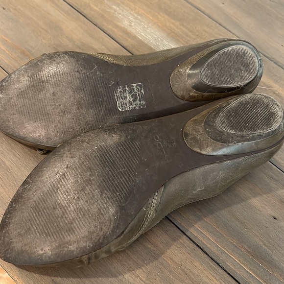 Aldo olive green flats - Picture 2 of 3